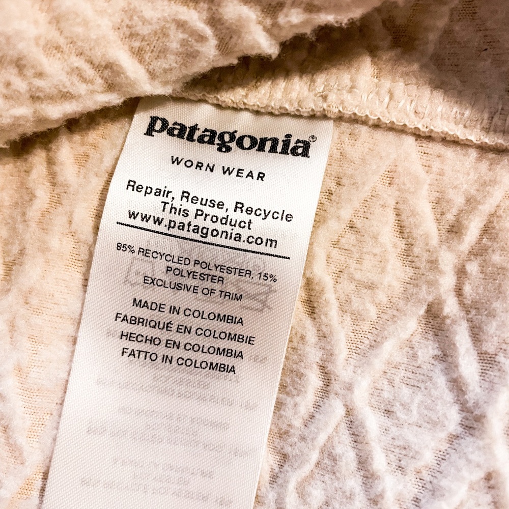 Patagonia Cream Quilted Sherpa Hoodie - Picture 11 of 11